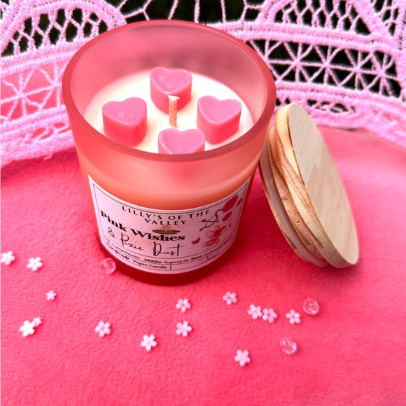 Hand-Poured Pink Wishes & Pixie Dust Coconut Apricot Soy Wax Candle - Picture 2 of 6